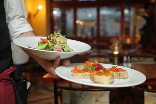 Gdzie zjeść w Głogowie? Najlepsze restauracje, które musisz odwiedzić Gdzie zjeść w Głogowie? Najlepsze restauracje, które musisz odwiedzić