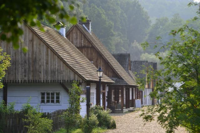Skansen budownictwa ludowego zachodniej Wielkopolski - tajemnice i atrakcje Skansen budownictwa ludowego zachodniej Wielkopolski - tajemnice i atrakcje