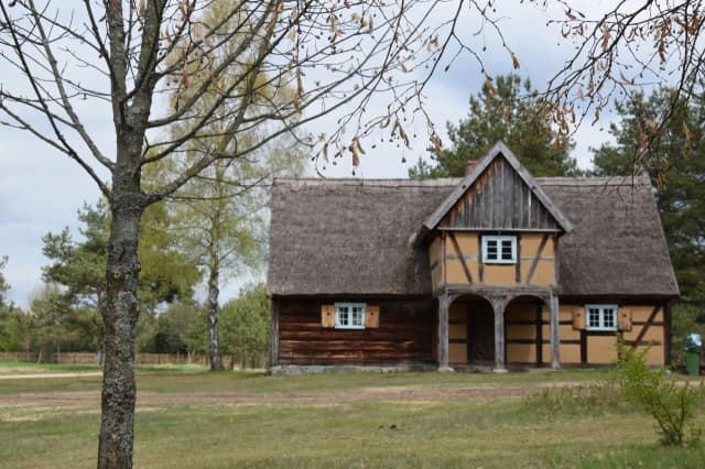 Skansen Kaszuby - Odkryj fascynującą historię i atrakcje etnograficzne Skansen Kaszuby - Odkryj fascynującą historię i atrakcje etnograficzne