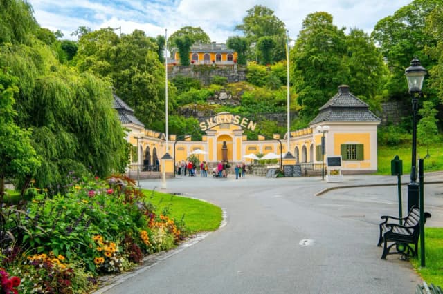 Skansen Stockholm - Odkryj fascynującą historię i atrakcje muzeum Skansen Stockholm - Odkryj fascynującą historię i atrakcje muzeum