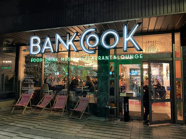 Gdzie zjeść w Poznaniu? Odkryj najlepsze restauracje i smaki Gdzie zjeść w Poznaniu? Odkryj najlepsze restauracje i smaki
