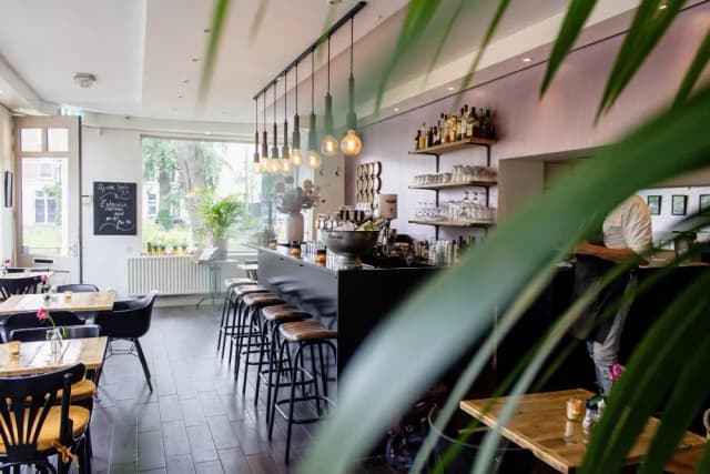 Łeba gdzie zjeść: najlepsze restauracje, które musisz odwiedzić Łeba gdzie zjeść: najlepsze restauracje, które musisz odwiedzić
