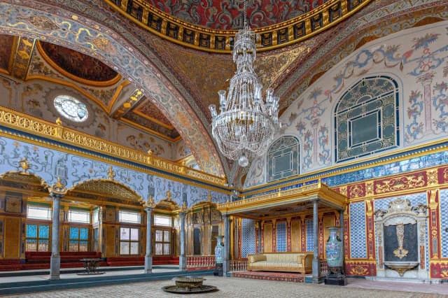 Atrakcja pałacu Topkapi: co musisz zobaczyć w Stambule Atrakcja pałacu Topkapi: co musisz zobaczyć w Stambule