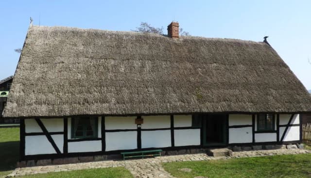 Skansen Nadole: Odkryj fascynującą historię i atrakcje turystyczne Skansen Nadole: Odkryj fascynującą historię i atrakcje turystyczne