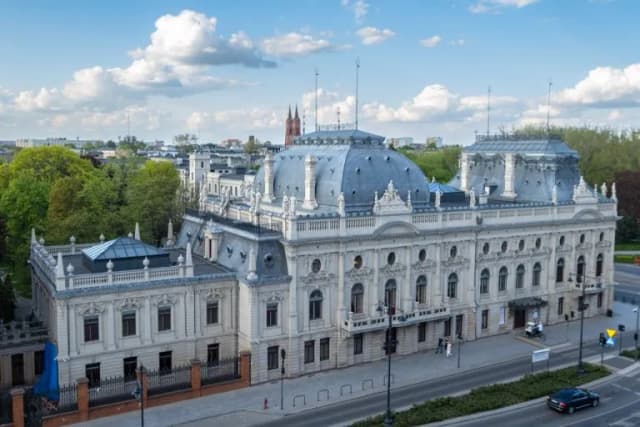 Łódź atrakcje: odkryj najciekawsze miejsca, które musisz zobaczyć Łódź atrakcje: odkryj najciekawsze miejsca, które musisz zobaczyć
