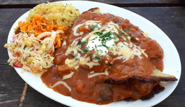 Gdzie zjeść w Świętej Katarzynie? Najlepsze restauracje i opinie Gdzie zjeść w Świętej Katarzynie? Najlepsze restauracje i opinie