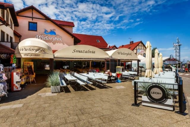 Gdzie zjeść w Kątach Rybackich? Najlepsze miejsca na rybę i więcej Gdzie zjeść w Kątach Rybackich? Najlepsze miejsca na rybę i więcej